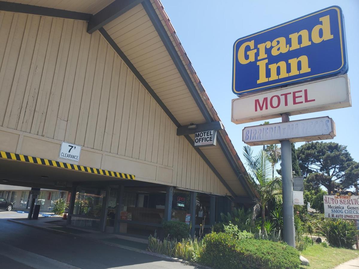 Royal Grand Inn Santa Ana Exterior photo